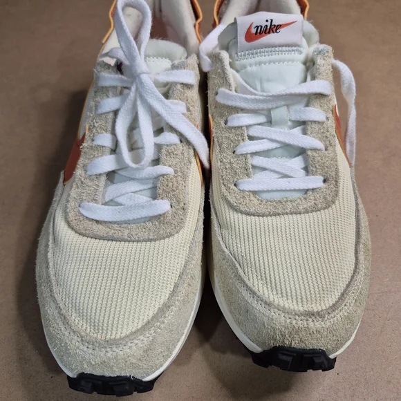 Nike Women's Sneakers in Cream and Orange - Picture 11 of 12